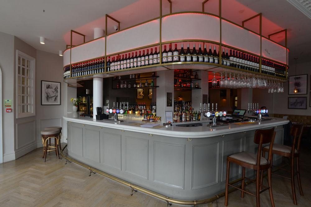 The Kings Head Hotel Лондон Екстериор снимка