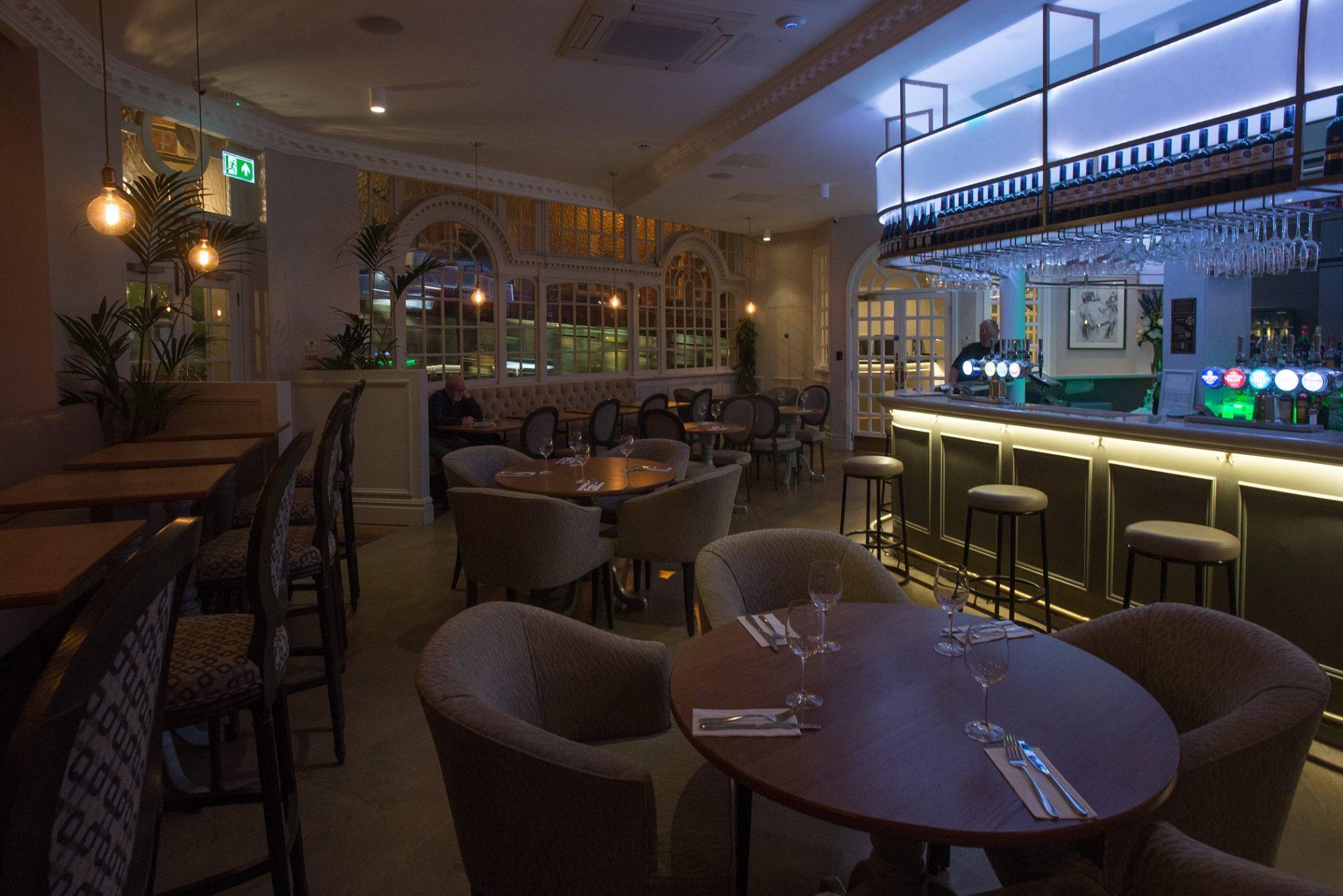 The Kings Head Hotel Лондон Екстериор снимка